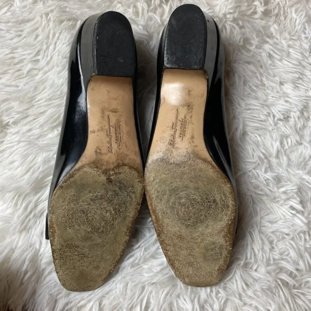 Salvatore FERRAGAMO shoes Patent Leather Vara Bow black Size 7.5 A2 - Picture 7 of 9